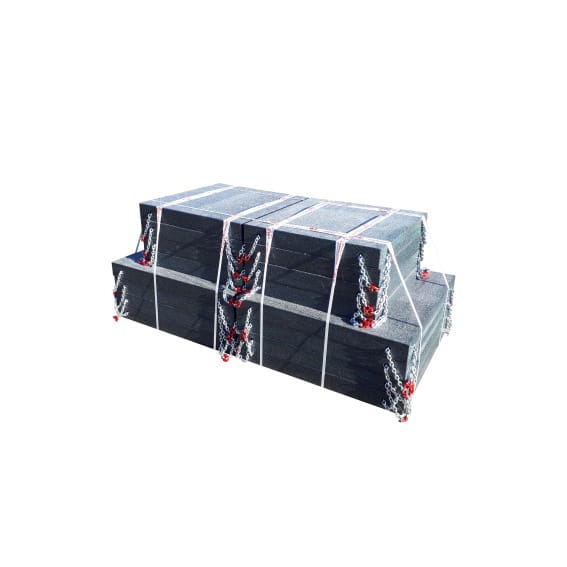 Kranabstützplatten aus Kunststoff mit Kettenschlaufen – hohe Tragfähigkeit für weiche Böden